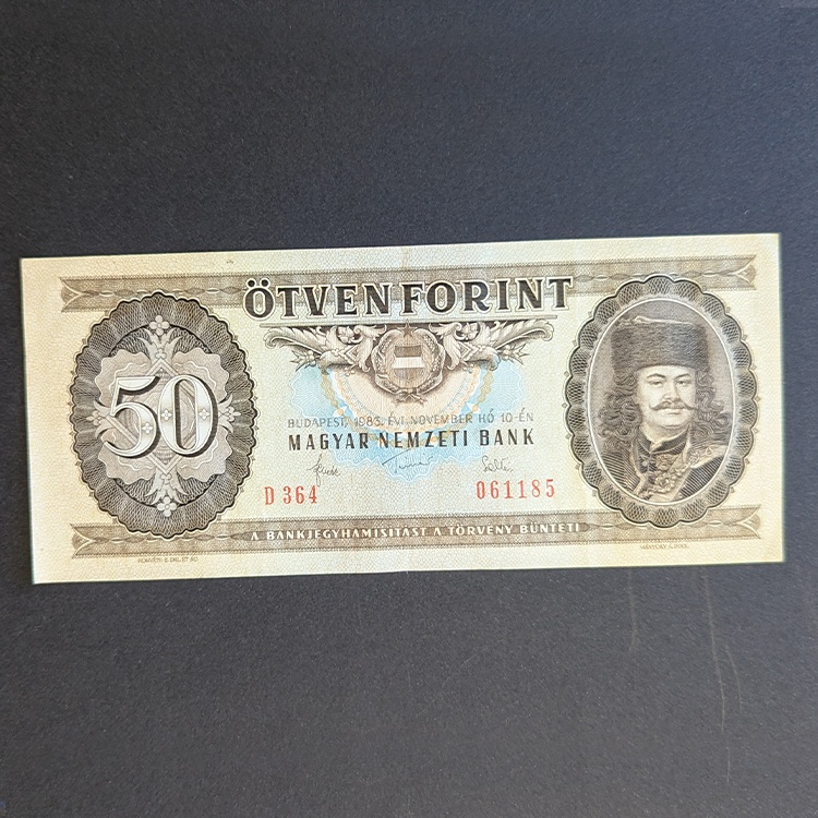 billetes-06 Billete de 50 forintos de Hungría (1983) - Francisco II Rákóczi y caballería Kuruc