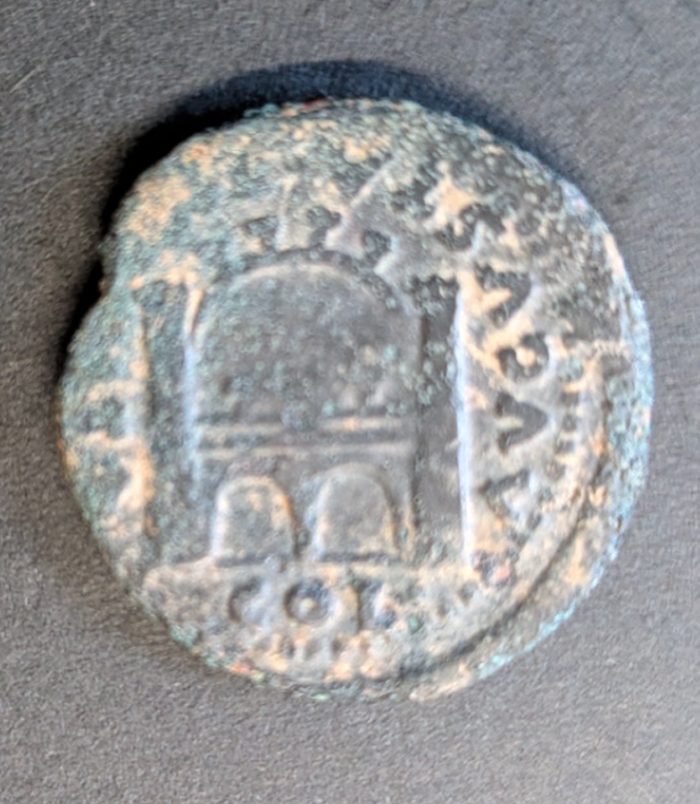 item-001 As de bronce hispano-romano - Augusta Emerita (Mérida) - Livia y la Puerta de la Ciudad