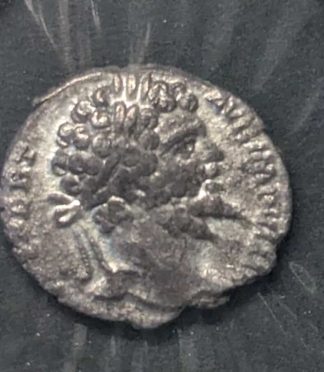 Denario de plata de Septimio Severo - Restitutor Urbis