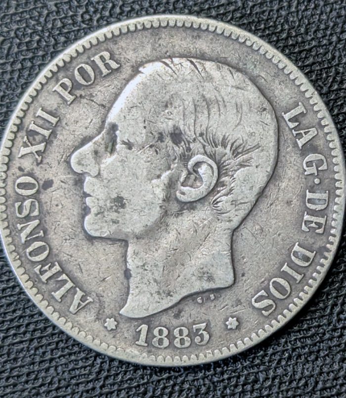 item-08 5 pesetas 1883 Alfonso XII, estrellas poco visibles