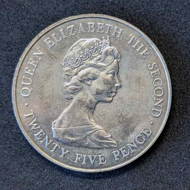 item-28 Moneda de 25 peniques de Guernsey (1978) - Visita Real de Isabel II